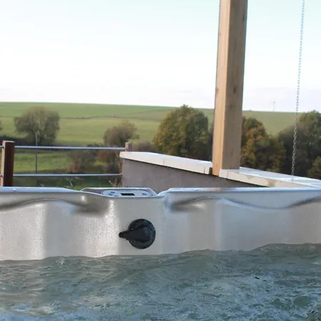 Σπίτι διακοπών Luxury In Vaux-sur-sure With Jacuzzi Morhet